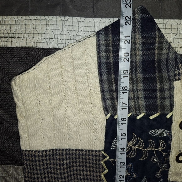 Tantrum Vintage Knit Patchwork Vest Flowers Ribbon Wool Blend Large Grandma - Picture 8 of 8